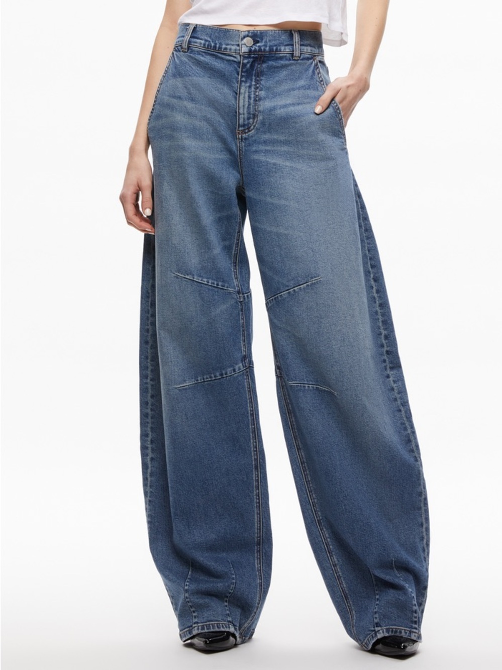 ALICE + OLIVIA Parker Low Rise Balloon Low Rise Balloon Leg Jean